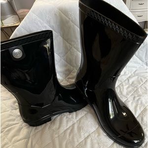 UGG Size 11 Sienna Rainboots